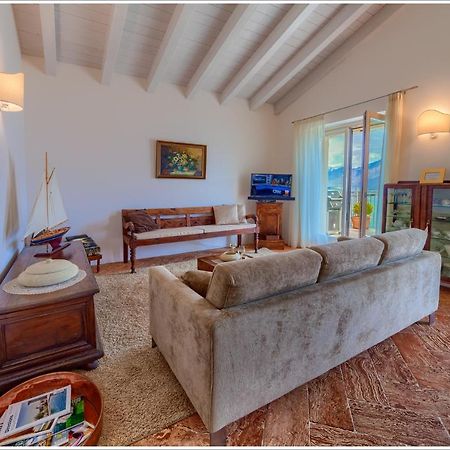 Villa Aquarius - Larihome A08 Vercana Εξωτερικό φωτογραφία